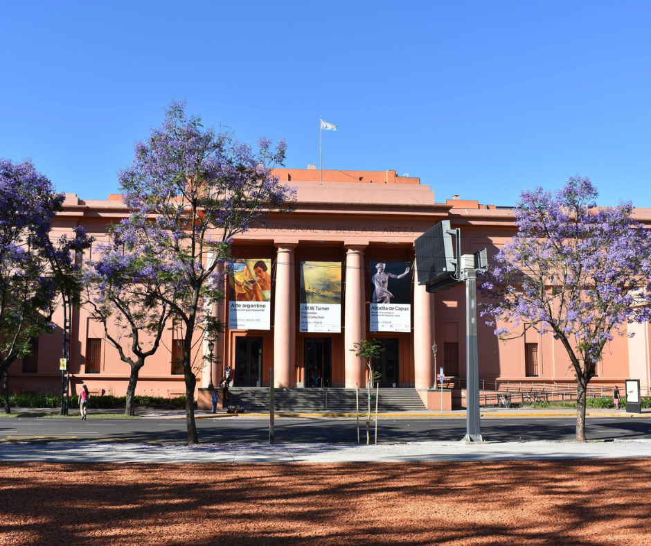Fachada Museo de Bellas Artes